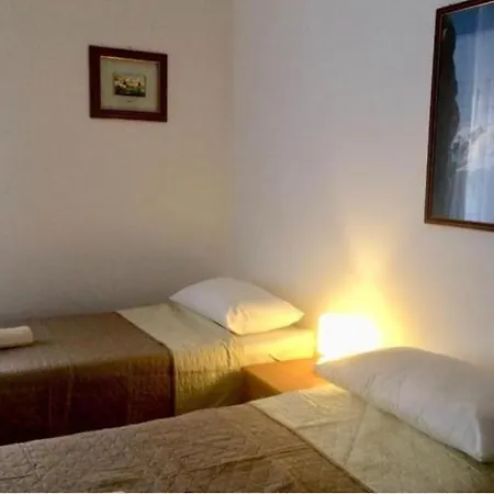 A Due Passi בית הארחה לה מדלנה